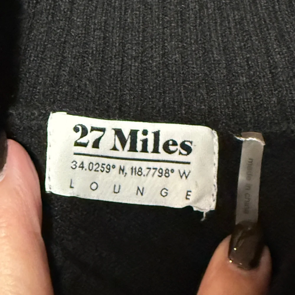27 Miles 100% Cashmere Black Lounge Sweater Women’s Soft Knit Pullover